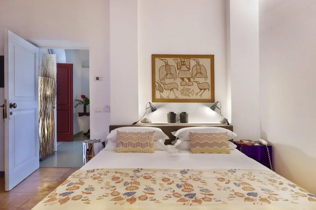 Room, Marina Piccola 73, Naples