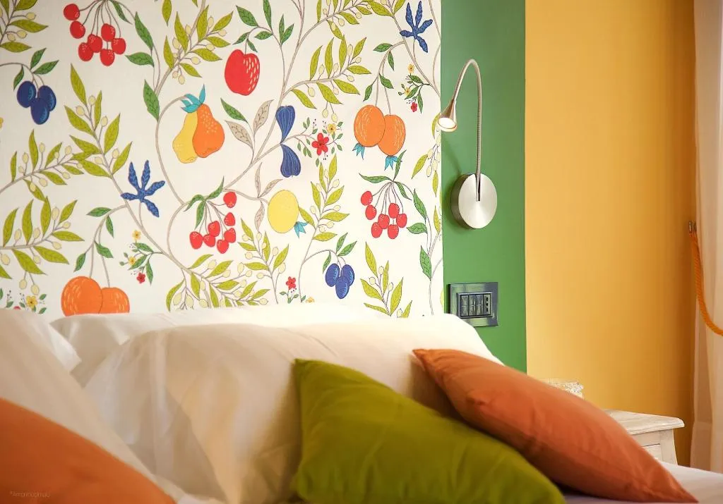 Room, Il Giardino Segreto, Naples