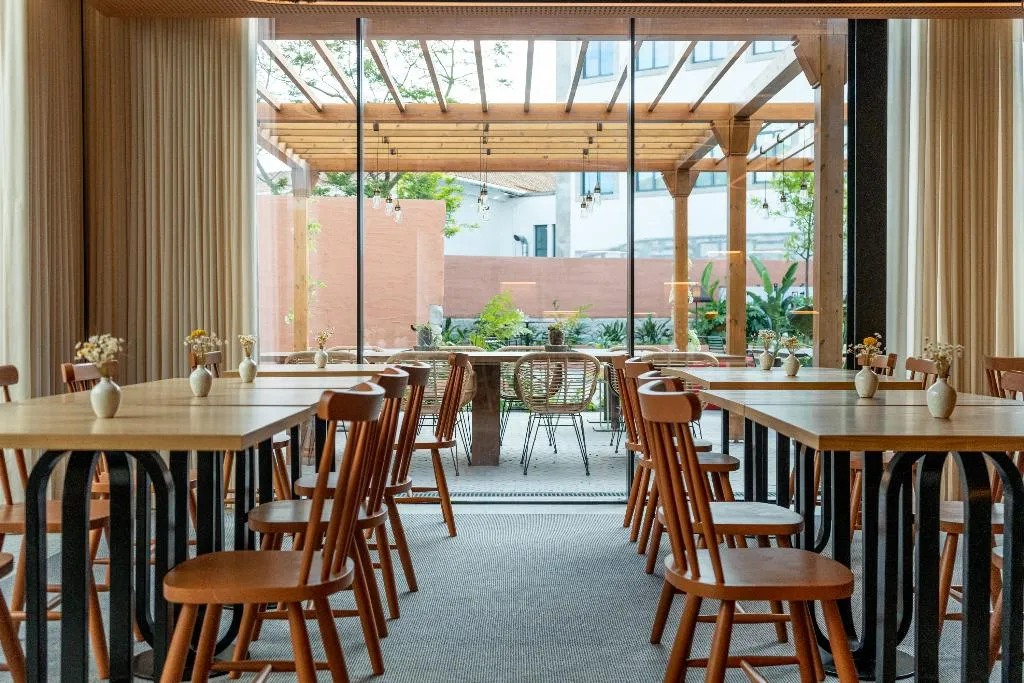 Restaurant, The Editory Garden Baixa Porto Hotel, Porto
