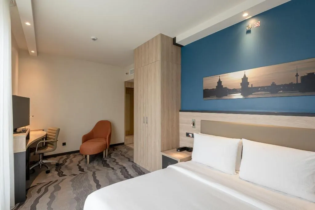 Room, Hampton by Hilton Berlin City Alexanderplatz, Berlin