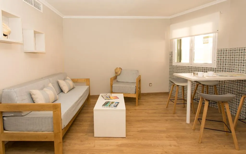 APARTMENT CAPACITY 4 TWO BEDROOMS Room, Minura Cala Galdana & Apartamentos d´Aljandar, Menorca