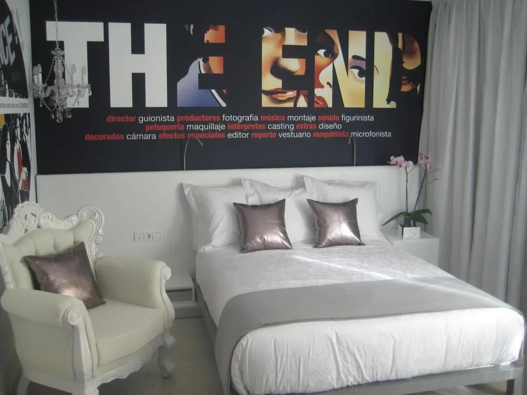 Room, Dormirdcine, Madrid