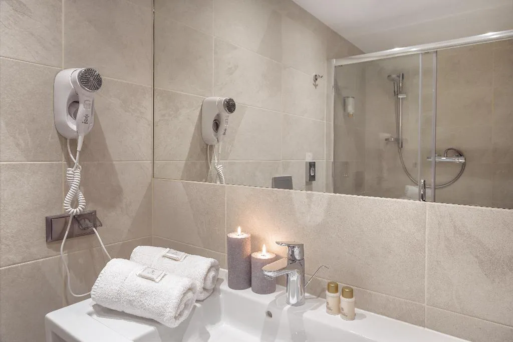 SINGLE STANDARD Room, Molo, Gdansk