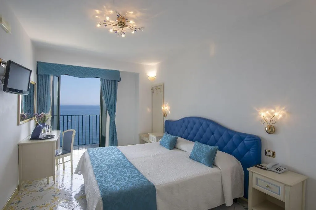Room, Villa Maria Pia, Naples