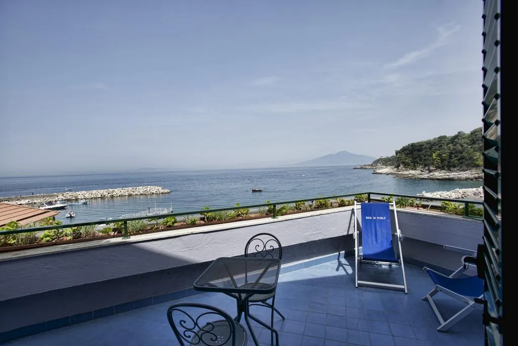 General view, Baia Di Puolo, Naples