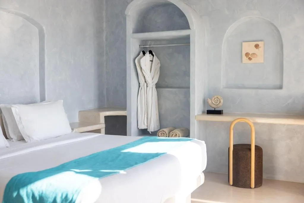 Room, Danae Suites, Santorini