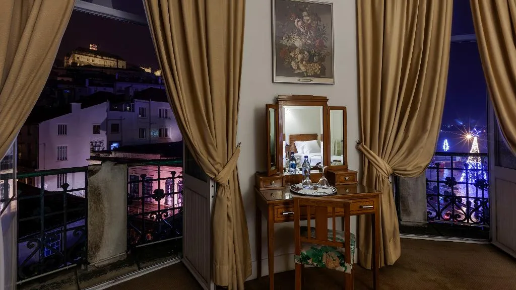 Room, Astoria - Coimbra, Madeira