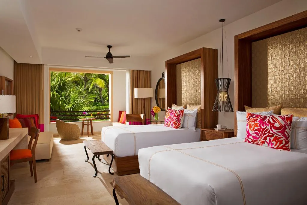JUNIOR SUITE TWO DOUBLE BEDS Room, Secrets Akumal Riviera Maya, Cancun Area