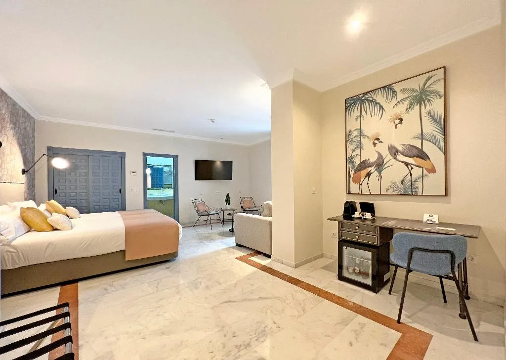 FAMILY ROOM STANDARD Room, Itaca Sevilla, Seville
