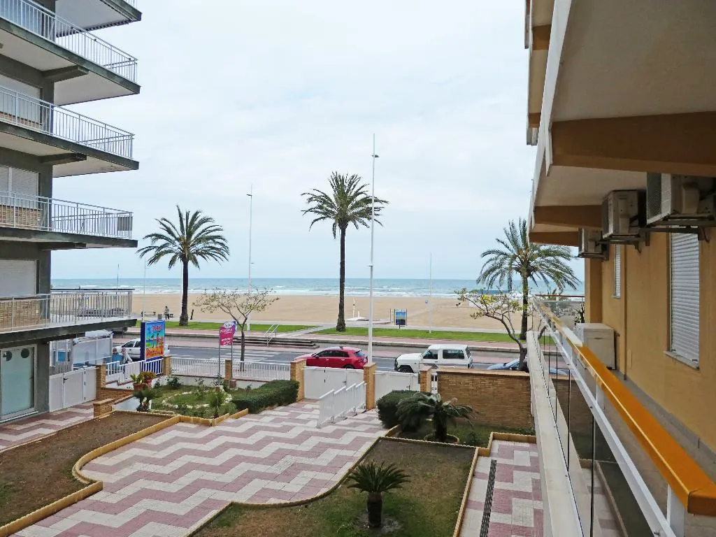 Terrace, Apartamentos Gandía Primera Línea de Playa 3000, Valencia