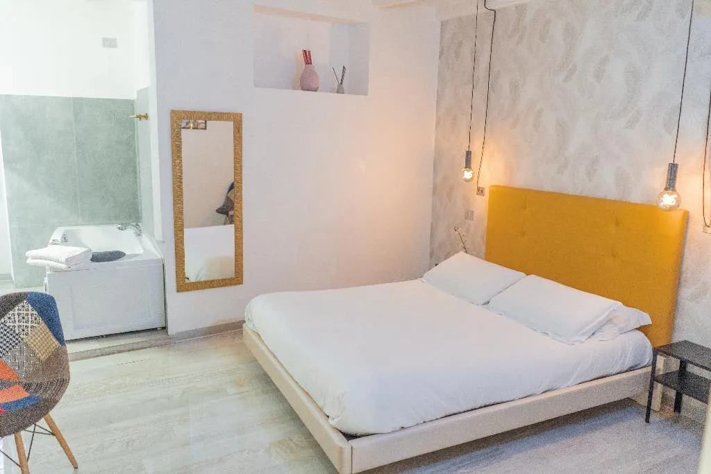 DOUBLE WITH JACUZZI Room, iRooms Spanish Steps, Rome