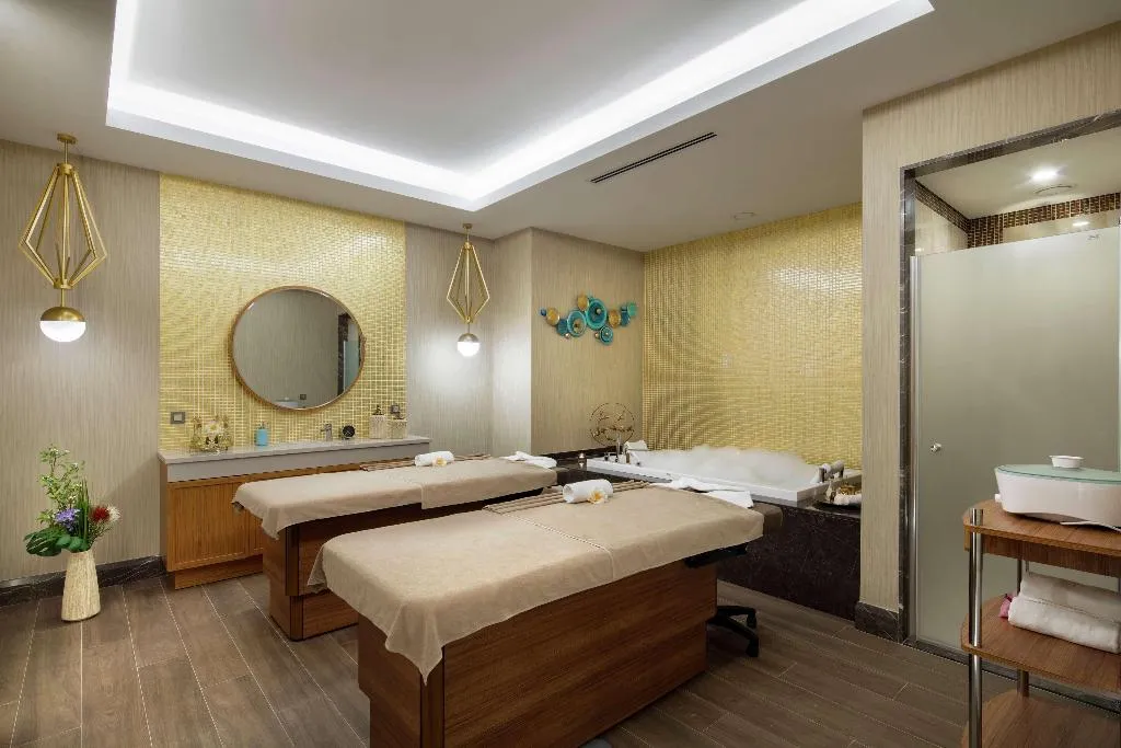 Sports and Entertainment, Doubletree Hilton Antalya City Centre, Antalya