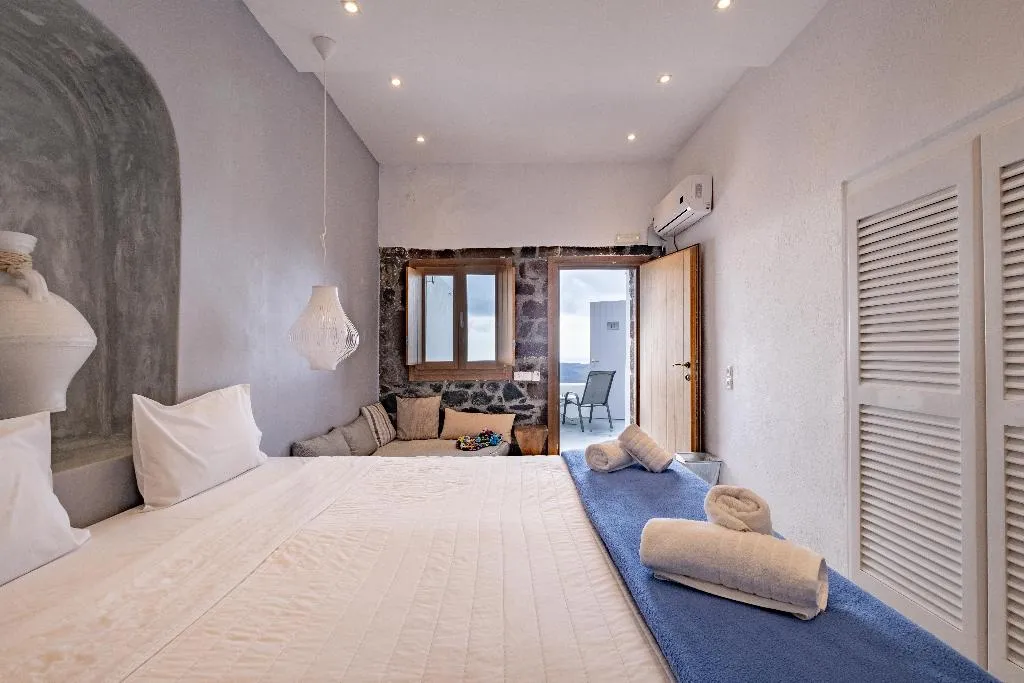Double or Twin WITH VIEWS Room, Loucas On The Cliff, Santorini