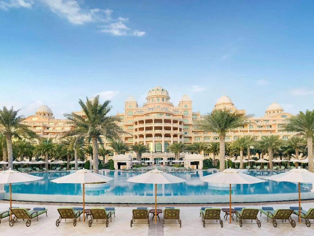 Pool, Raffles The Palm Dubai, Dubai
