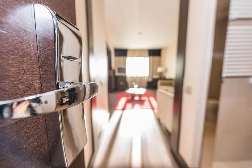 DOUBLE STANDARD Room, Mercader, Madrid