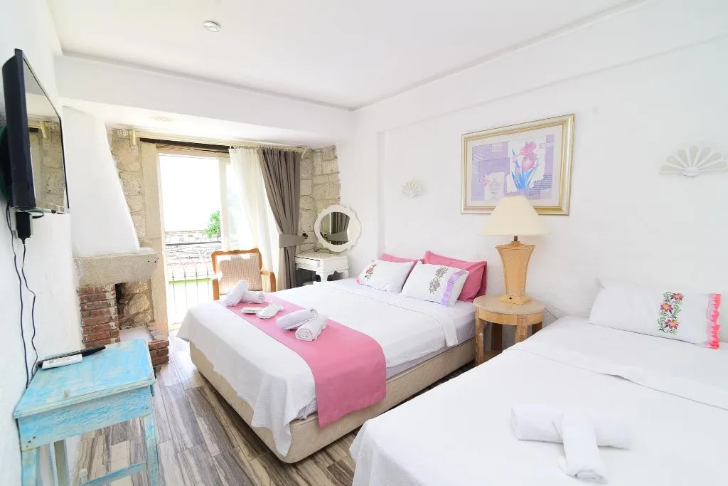 Room TWO BEDS Room, Alacati Asmali Konak Otel, Izmir