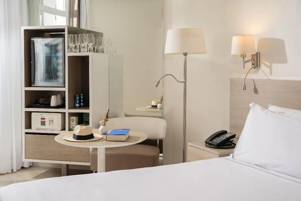 Room GRAND Room, Meliá Cala Galdana, Menorca