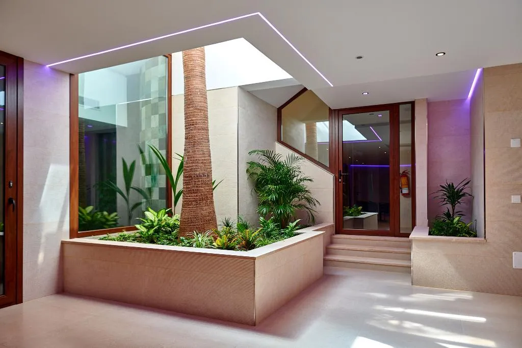 Sports and Entertainment, Apartamentos Ponent, Majorca