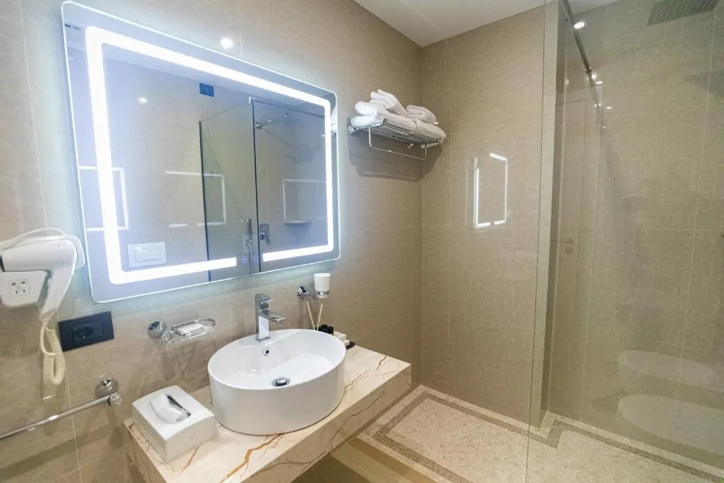 TRIPLE STANDARD Room, Kraal Hotel, Kavaje