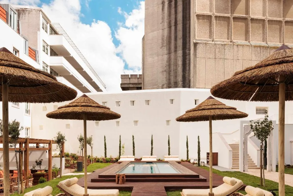 Pool, Locke De Santa Joana, Lisbon