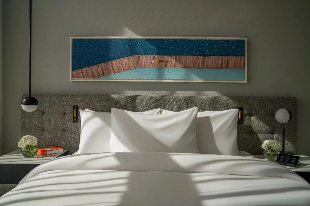SUITE SEA VIEW Room, Th8 Palm Dubai Beach Resort Vignette Collection, Dubai