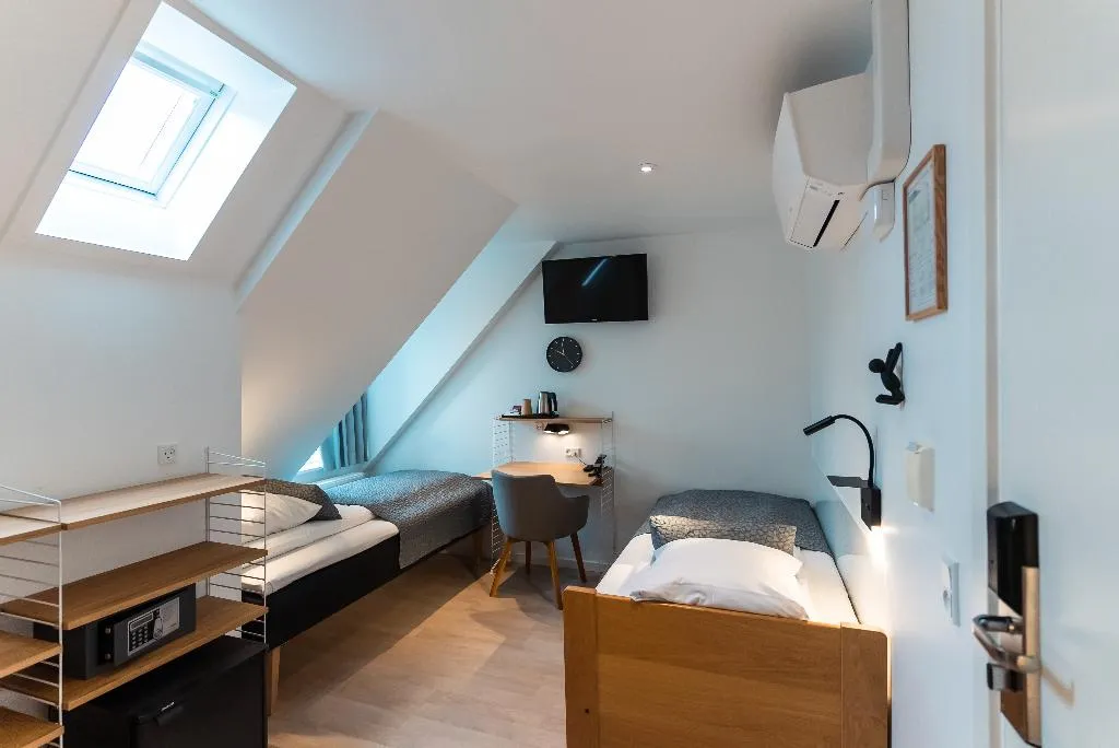 TRIPLE STANDARD Room, Go Hotel Ansgar, Copenhagen