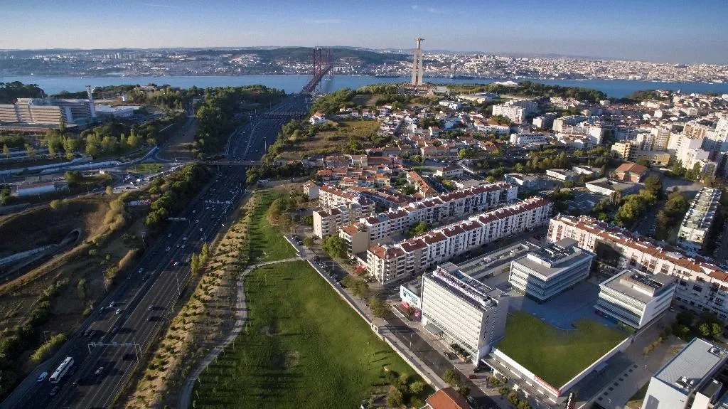 General view, Mercure Lisboa Almada Hotel, Lisbon