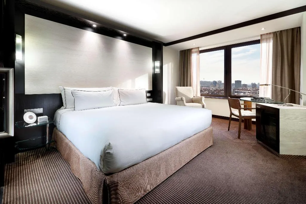 DOUBLE PREMIUM Room, Melia Barcelona Sarria, Barcelona
