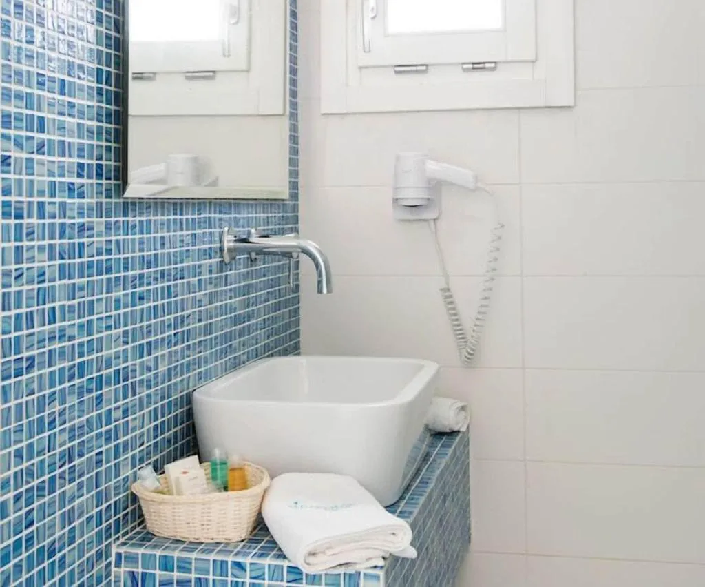 TWIN STANDARD Room, Poseidon (JMK), Mykonos