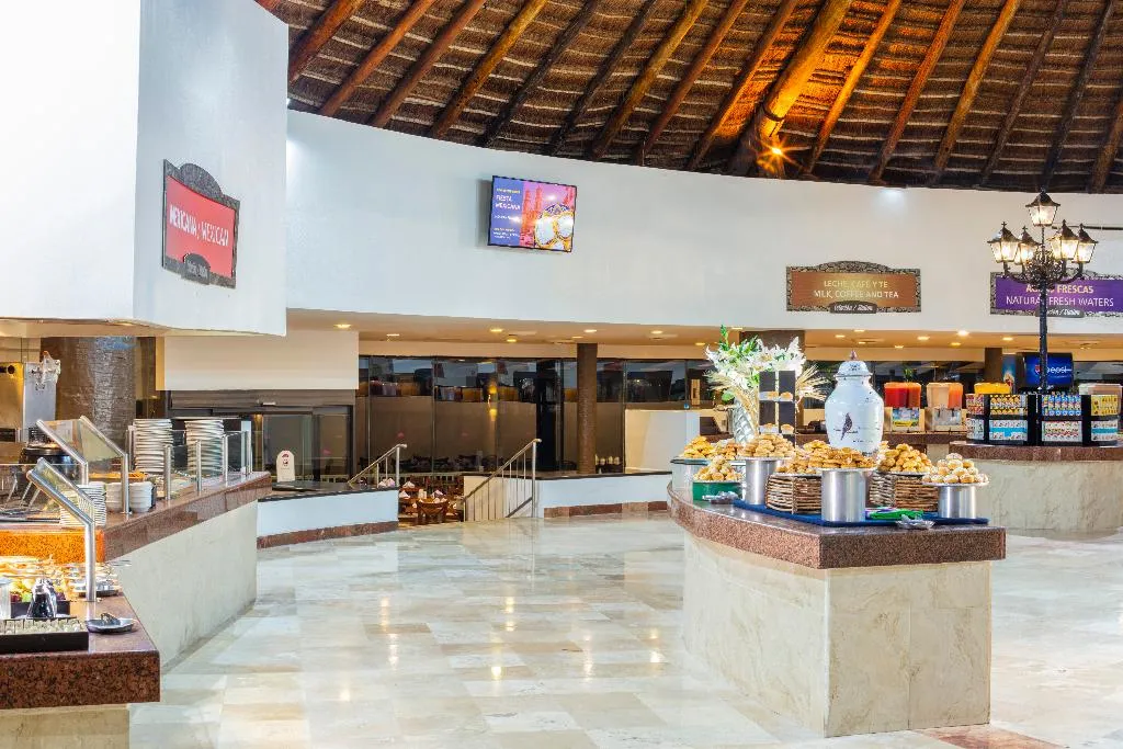 Restaurant, Crown Paradise Club Cancun All Inclusive, Cancun Area
