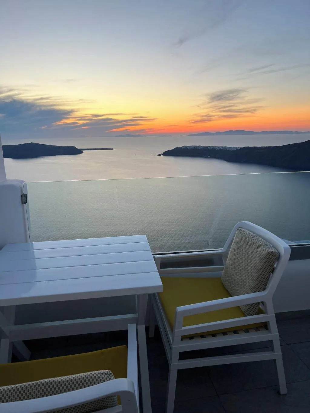 Room, Unique Suites, Santorini