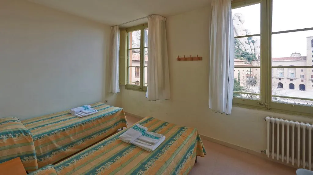 APARTMENT CAPACITY 3 Room, Cel.Les Abat Marcet, Barcelona
