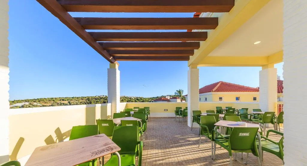 Terrace, Eden Villas & Apartments, Algarve
