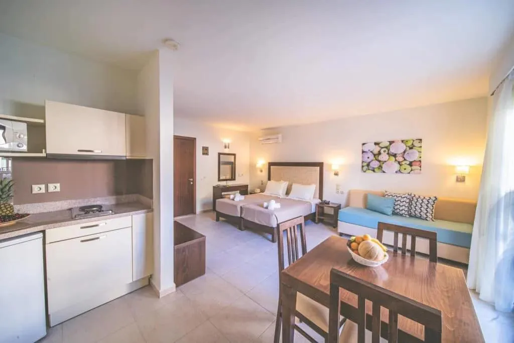 STUDIO SUPERIOR CAPACITY 3 Room, Rainbow Apartments, Crete