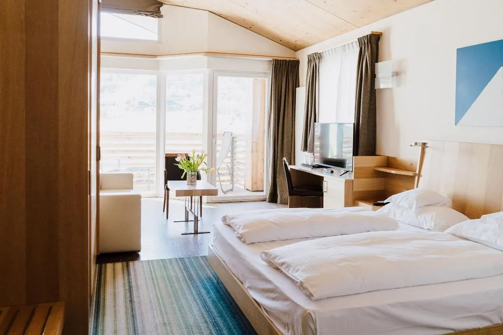 Room, Lac Salin Spa & Mountain Resort, Milan