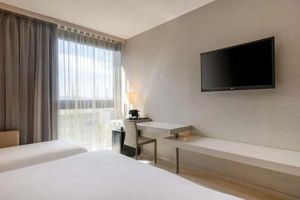 DOUBLE KING SIZE BED Room, AC Sant Cugat, Barcelona
