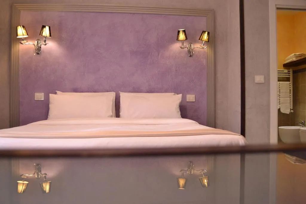 Room, Tiburtina House, Rome