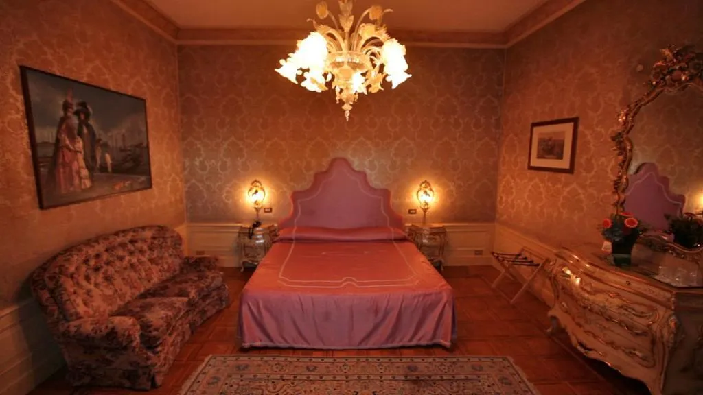 SUITE STANDARD Room, Park Hotel Villa Giustinian, Venice