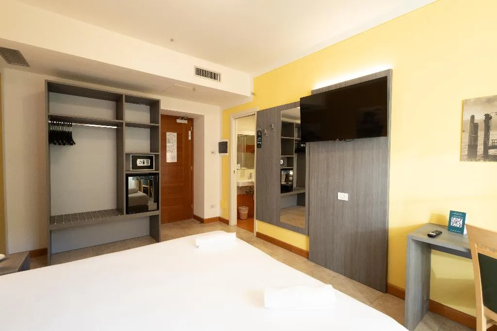 Double or Twin SUPERIOR WITH VIEWS Room, LVG Hotel Collection - Belvedere San Gottardo, Milan