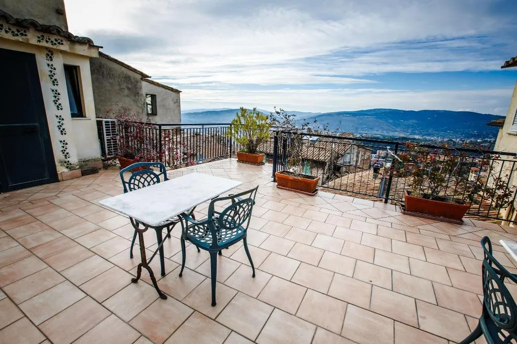 Terrace, Hotel Fortuna, Perugia