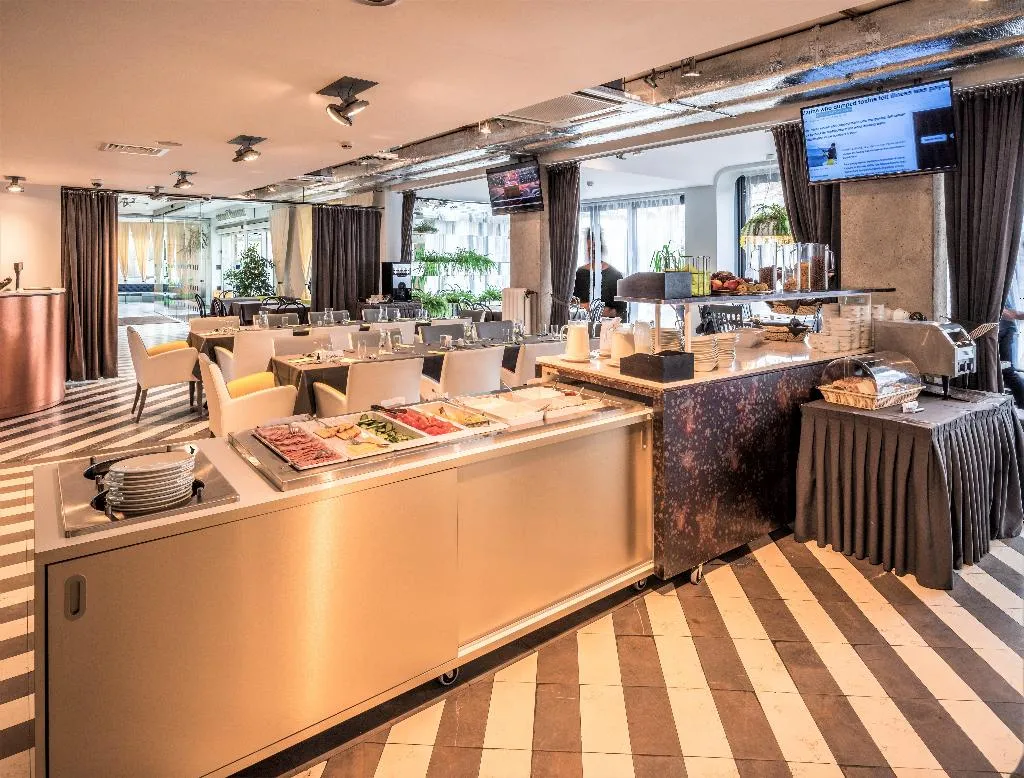 Restaurant, Rija VEF Hotel with FREE Parking, Riga