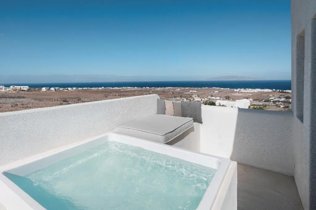 SUITE SUPERIOR SEA VIEW Room, Danae Suites, Santorini