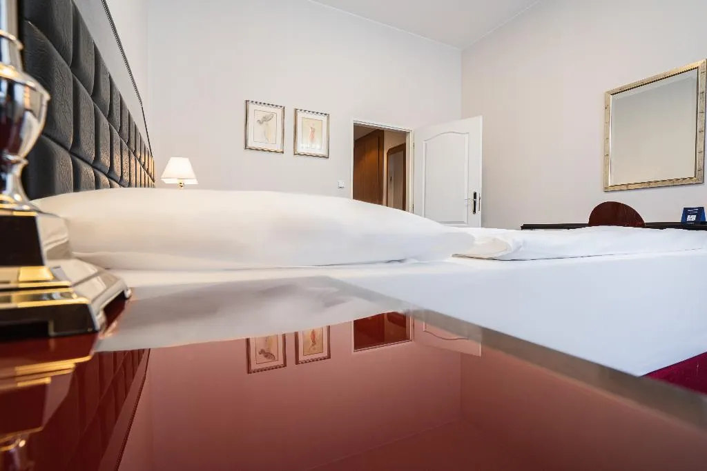 Double or Twin STANDARD Room, EA Hotel Tosca, Prague