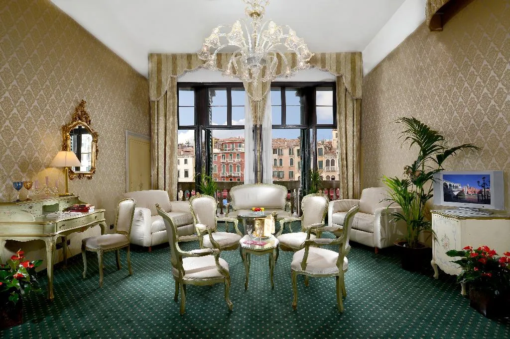 Room, Ca' Rialto House, Venice