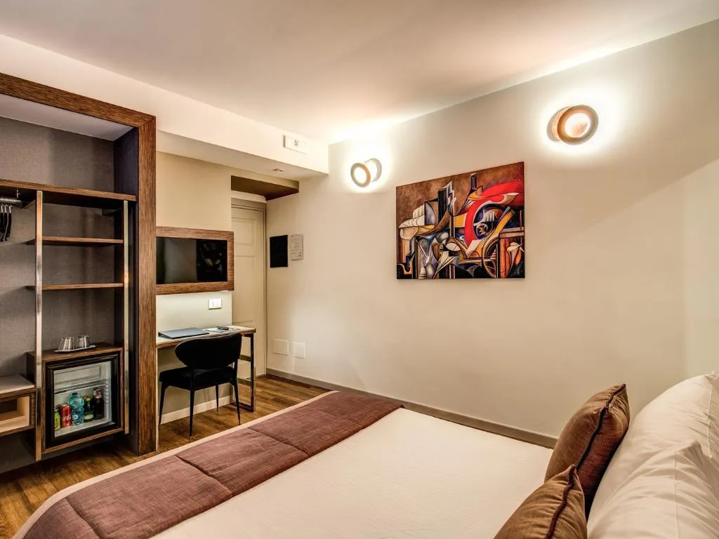 DOUBLE STANDARD Room, Al Manthia Hotel, Rome