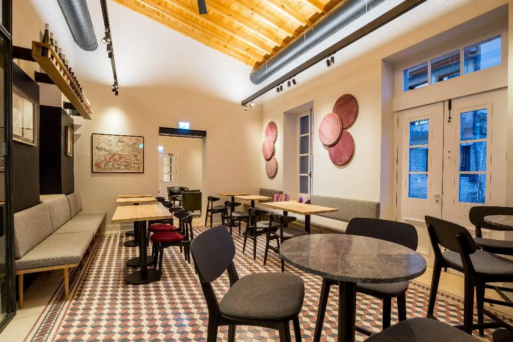 Bar, Hotel Indigo Larnaca - Adults Only, Cyprus