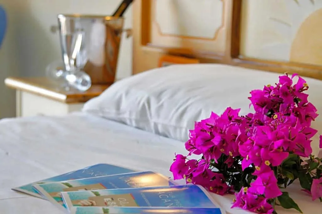 QUADRUPLE STANDARD Room, Club Esse Posada Beach Resort, Olbia