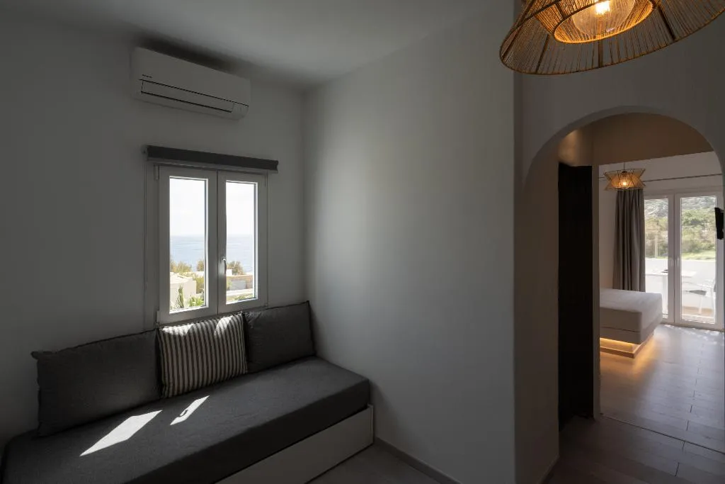 QUADRUPLE SEA VIEW Room, Sunray Lodgings, Santorini