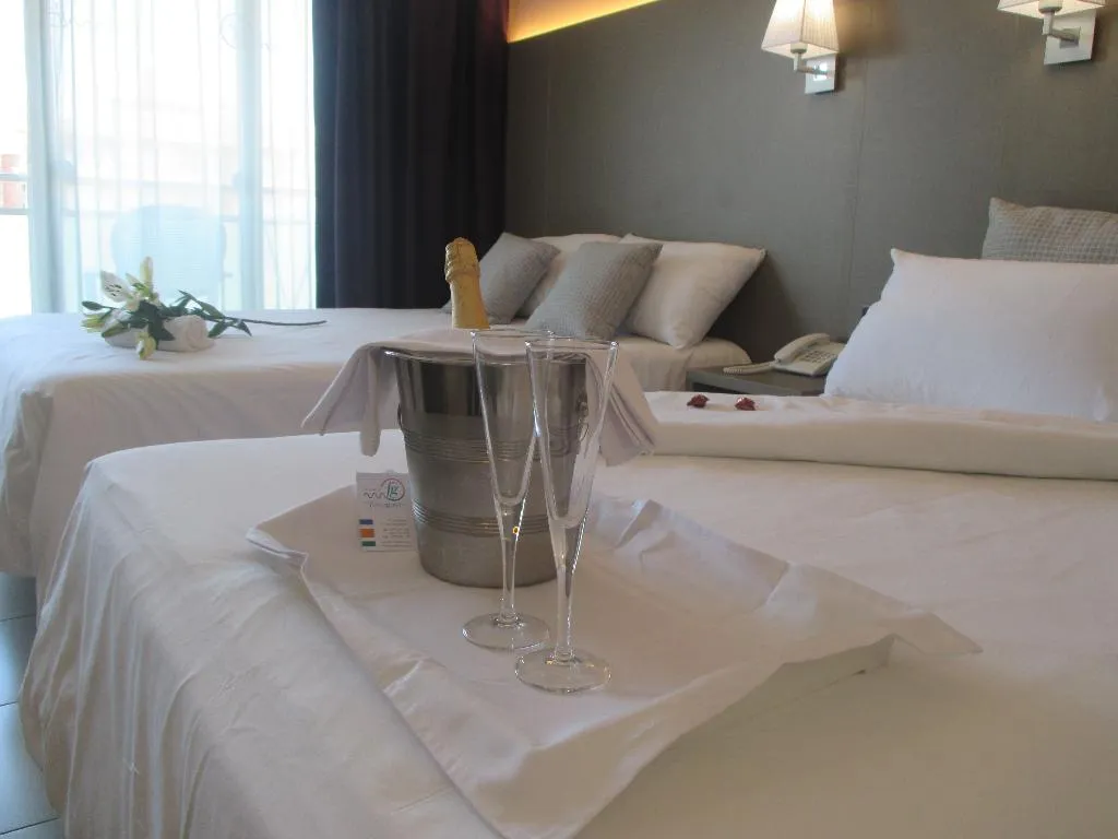 QUADRUPLE SUPERIOR Room, Fenals Garden, Costa Brava