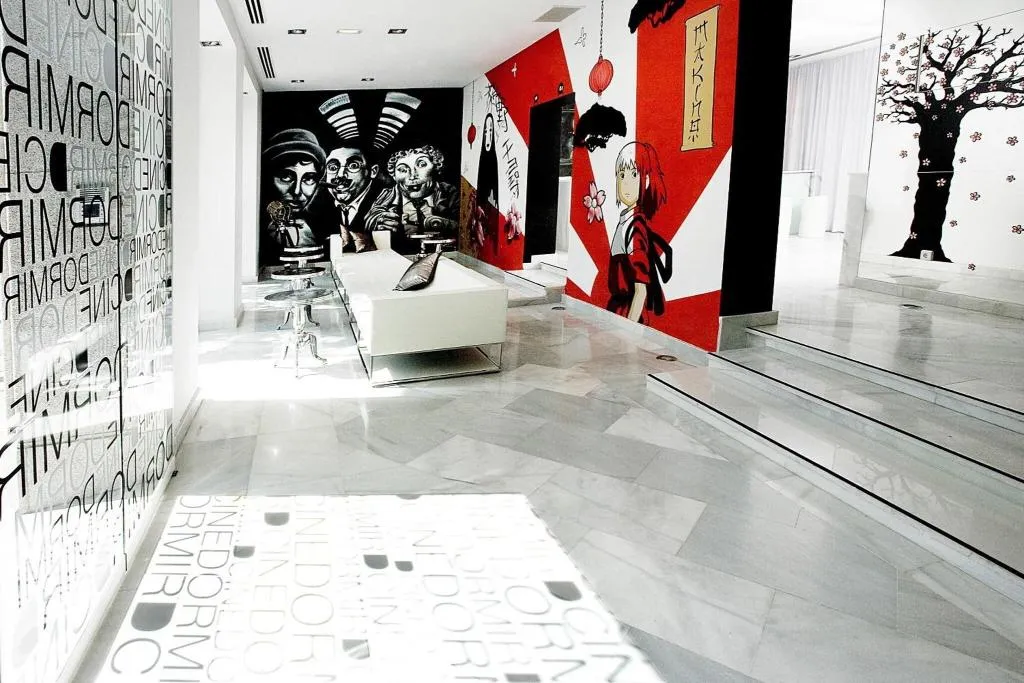 Room, Dormirdcine, Madrid